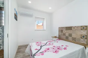 House - Image 5