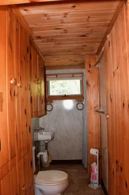 Betty's Place - Cozy ocean front getaway with views of Casco Bay - Image 2