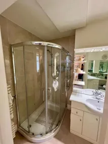 Burlington Townhouse - Image 3