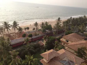 WAKEUP OR LOOKOUT TO THE SEA VIEW IN THIS AIRCON ALL MODCON APARTMENT - Image 3