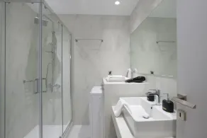 Victoria Sq., A cozy and stylish apartment - Image 3