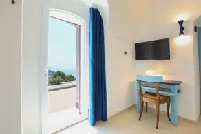 Villa con jardín, barbacoa y piscina privada | Vistas a la montaña | Ideal para trabajar remoto - Image 2