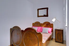 Newly renovated apartment with table soccer, bicycles - Image 3