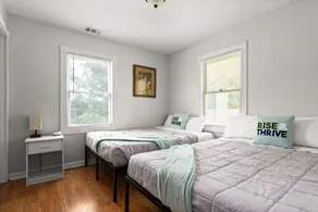 Colonial Manor - Image 4