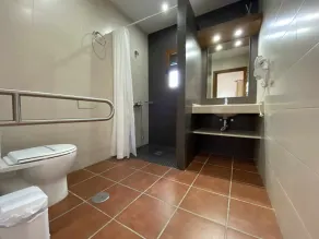 Apartamento con Doble Entrada y Piscina Compartida en el Palmar - Image 4