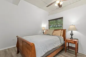 Shirley Creek Lake House am Sam Rayburn-See - Image 4
