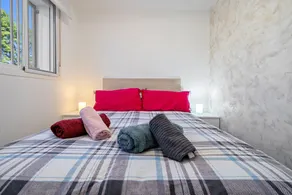 City Escape Apartment with Private Pool, Garden & Wi-Fi - Image 4