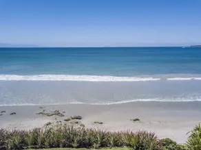 Stunning 7 Bd Beachfront Villa, Fully Staffed w Golf, Spa, Beach Clubs - Image 3