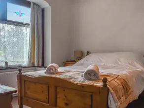 4 bedroom accommodation in Clitheroe - Image 3