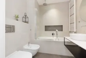 Comfortable Apartment | Close to Airport | Parking. - Image 4