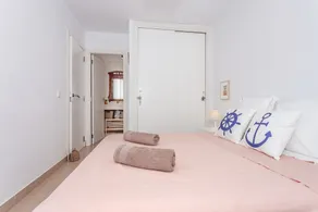 Apartamento 'Vista Faváritx' con piscina compartida, Wi-Fi y aire acondicionado - Image 5