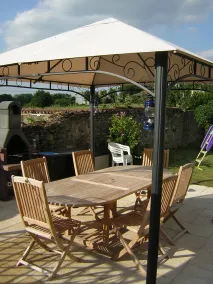 Sommerhus i dejlig middelalderlandsby i Vendee med opvarmet swimmingpool - Image 2