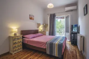 Private villa at nice location - Image 5