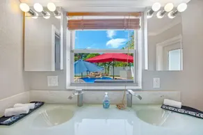 Oasis w/ 4 bedroom 4 bathroom Wilton Manors - Private Pool Near Wilton Drive - Image 3