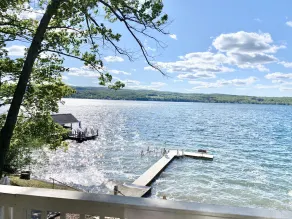 Large Lakefront Lodge on Canandaigua Lake Sleeps 22 Guests! - Image 4