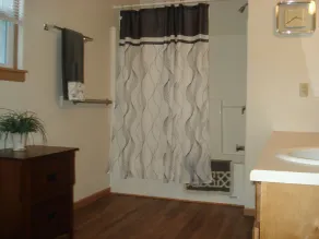 2 Bedroom 2 Bath Condo 15 mins to the hospitals in Saginaw. - Image 3