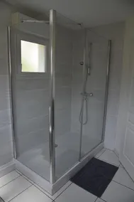 Le Cerisier: superba struttura confortevole con camere climatizzate e giardino. - Image 3