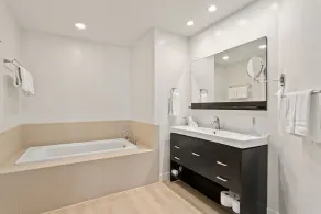 2 BR Oceanfront Nyindrettede Ejerlejlighed Song13: 2 BR, 2 BA Condominium i Solana Beach, 5 Sovepladser - Image 3