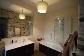 Character House with Pool and Jacuzzi - Image 4