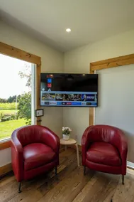 Country Suite attached to Farmhouse with Stunning View | King Bed | Pet Friendly - Image 2