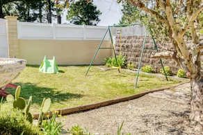 Beachside Family Retreat - Image 2