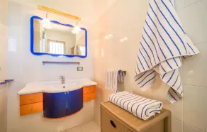Impresionante casa de 3 dormitorios en. - Image 3