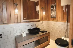 Situated on the Burghley Estate, The Dairy offers luxury accommodation for up to 20 guests in stunni - Image 2