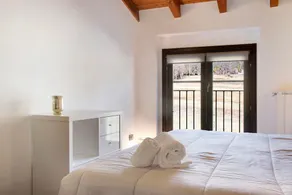 “Relax Between Mountains and Lakes” Apartment with Balcony and Wi-Fi - Image 5