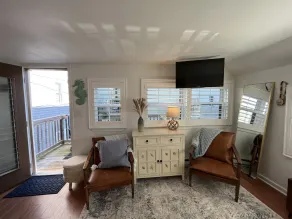 The Cozy Seahorse Cottage, a few steps to the beach! - Image 2