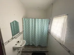 Lovely One Bedroom Apartment - Image 2