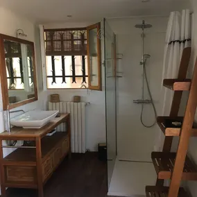 Hus på 150 m2 5 minutters gang fra stranden, rolig beliggenhed på en grund på 3700 m2 - Image 2