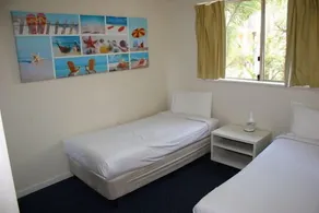 Mermaid Beach Apartment - Image 4