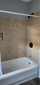 Great location Close to downtown, interstate, zoo, UNO, UNMC, Shopping and more. - Image 4