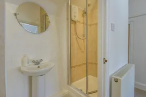 April Cottage, COVERACK - Image 2