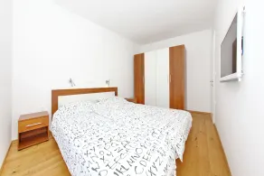 Two-Bedroom Bi-Level Penthouse Appartment Cuci - Image 5