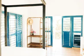 A Private Cottage with a Lovely Pool, Lush Gardens & Breathtaking Views - Image 5