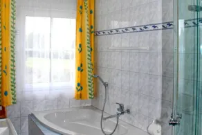 4-room apartment on the ground floor - Image 2