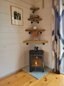 The Retreat 1 bed cabin in the woods - Image 2