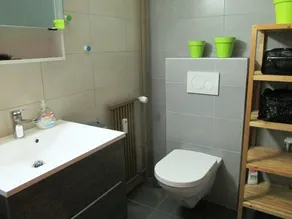 1 Bedroom apartment *** - 2nd floor – next to the Place Centrale, shops and bus stops – entrance wit - Image 5