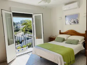 Villa, sleeps 8, private pool, 4 min stroll to sandy El Portet beach. - Image 4