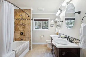 Family friendly house in Many Lakes with Hot Tub - Image 5
