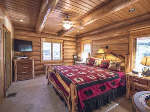 Storybook Mt Lemmon Log Cabin - Image 5