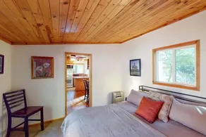 Rouge Cobb Mountain Hotel - Cabin 5 - Image 5