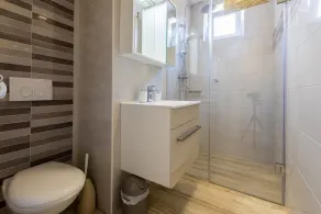 Villa with private pool, 350 metres beach - Image 4