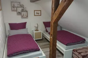 Holiday Apartment Red Milan - Image 5