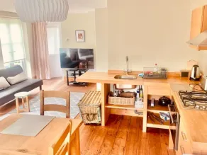 Central Ely 3 bed 2 bathroom smart apartment - Image 5