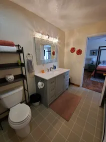 Rocky Mountain Views, sleeps 6, all king beds & 2 living rooms, country setting - Image 3