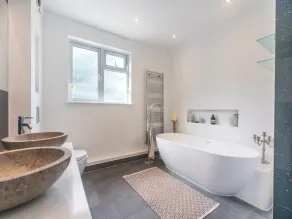 Luxurious Flat with Large Private Terrace - Pass the Keys - Image 2