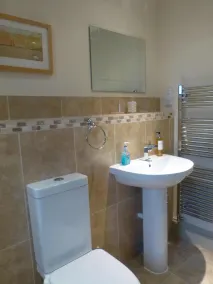 Modern cottage - 1 mins walk from village centre and surrounding countryside - Image 3