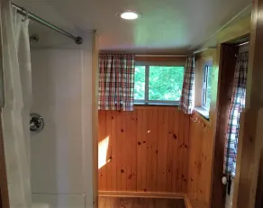 Private Waterfront Cottage mit Dock On Berry Bay - Image 3
